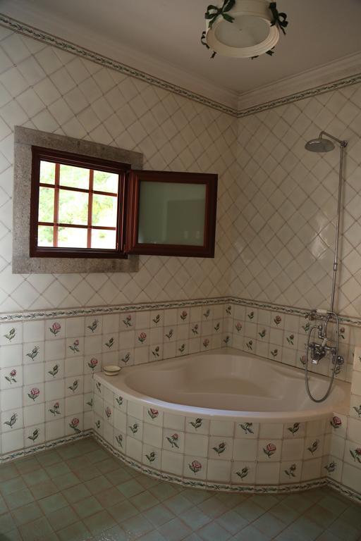 Quinta Dos Castanheiros Bed And Breakfast Ponte de Lima Kamer foto