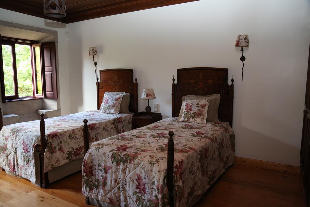 Quinta Dos Castanheiros Bed And Breakfast Ponte de Lima Kamer foto
