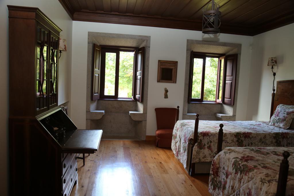 Quinta Dos Castanheiros Bed And Breakfast Ponte de Lima Kamer foto