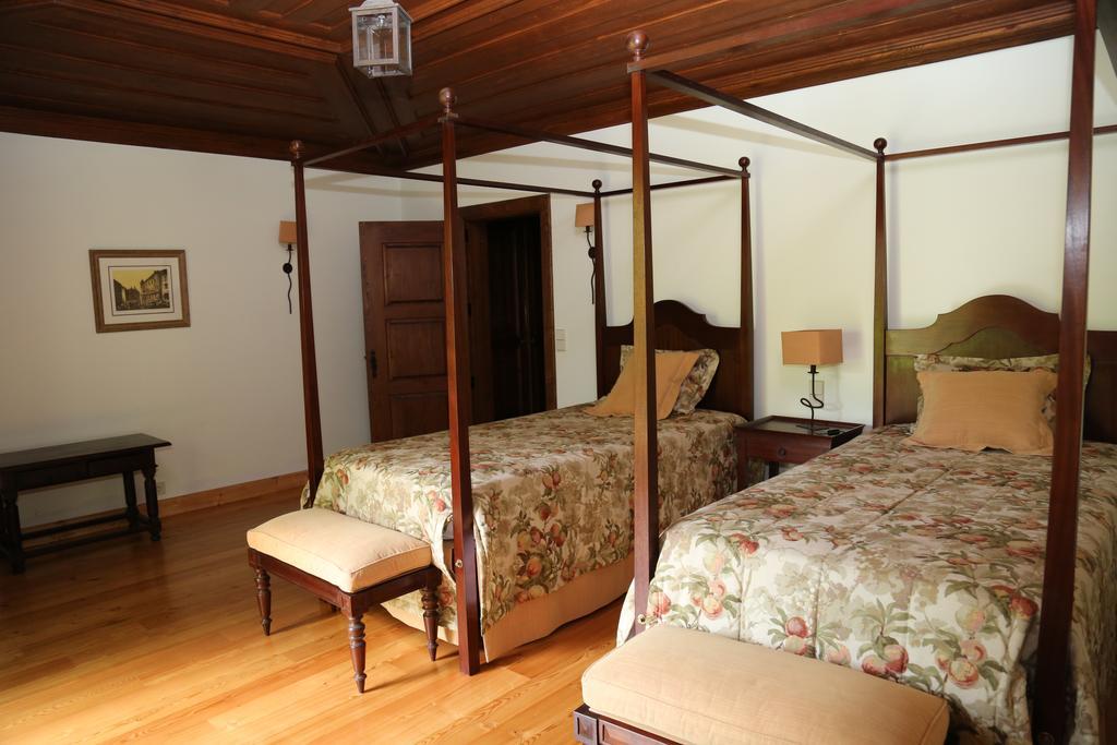 Quinta Dos Castanheiros Bed And Breakfast Ponte de Lima Kamer foto